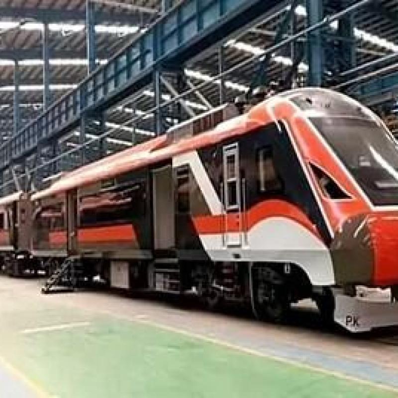 Gujs First Vande Metro Will Connect